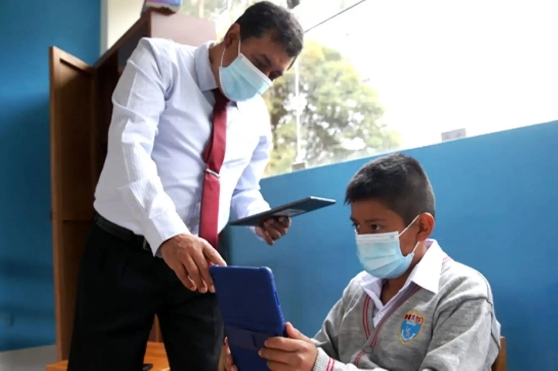 Minedu capacitará a más de 50,000 maestros en el uso de tablets. Foto: ANDINA/Difusión.
