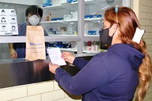 EsSalud advierte riesgos de automedicación en personas con comorbilidades. Foto: ANDINA/Difusión.