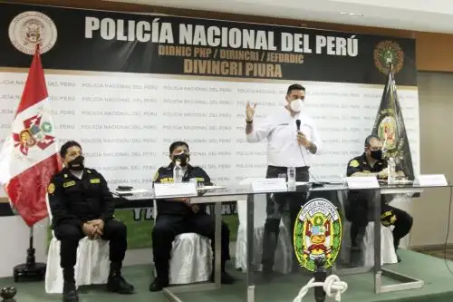 Se está recopilando información de policías, expolicías, organizaciones de la sociedad civil y especialistas en materia de seguridad ciudadana para elaborar el modelo policial peruano o perfil del policía del futuro. Foto: ANDINA/Mininter