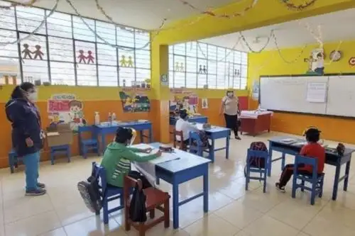 El ministro de Educación reiteró que en las zonas urbanas todavía los datos epidemiológicos impiden habilitar algunas de las escuelas, Foto: ANDINA/Difusión
