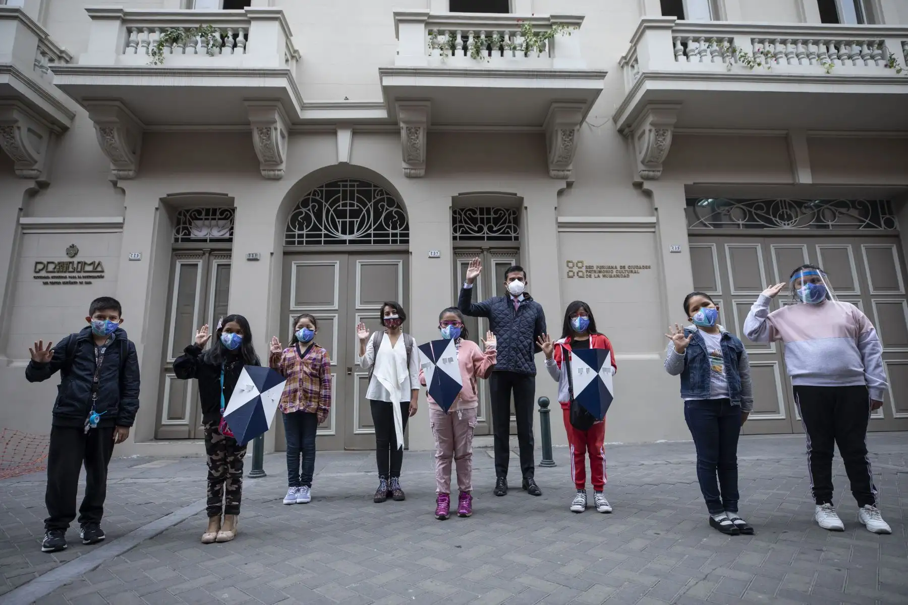 Niños guardianes del Patrimonio Cultural de Lima visitan obras de peatonalización. Foto: Municipalidad de Lima