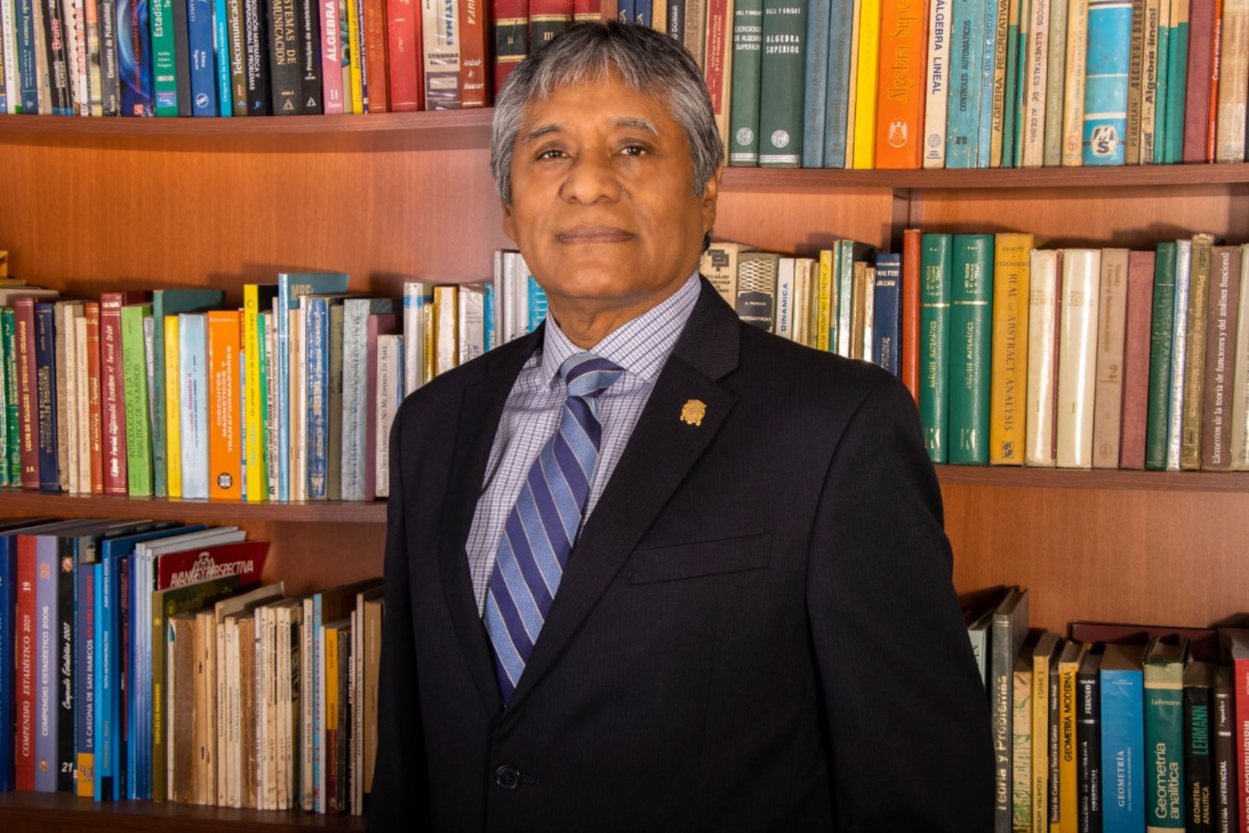 Oswaldo Ramos Chumpitaz es matemático y candidato a rector a la UNMSM por la agrupación Prospectiva Sanmarquina. Foto: Cortesía