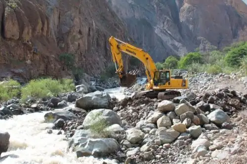 Cuatro perfiles de proyectos de infraestructura natural han sido declarados viables por el Programa Subsectorial de Irrigaciones (PSI), en el marco del Plan Integral de Reconstrucción Con Cambios (PIRCC) a ser ejecutado por la Autoridad para la Reconstrucción con Cambios (ARCC) mediante el acuerdo Gobierno a Gobierno con el Reino Unido. ANDINA/Difusión