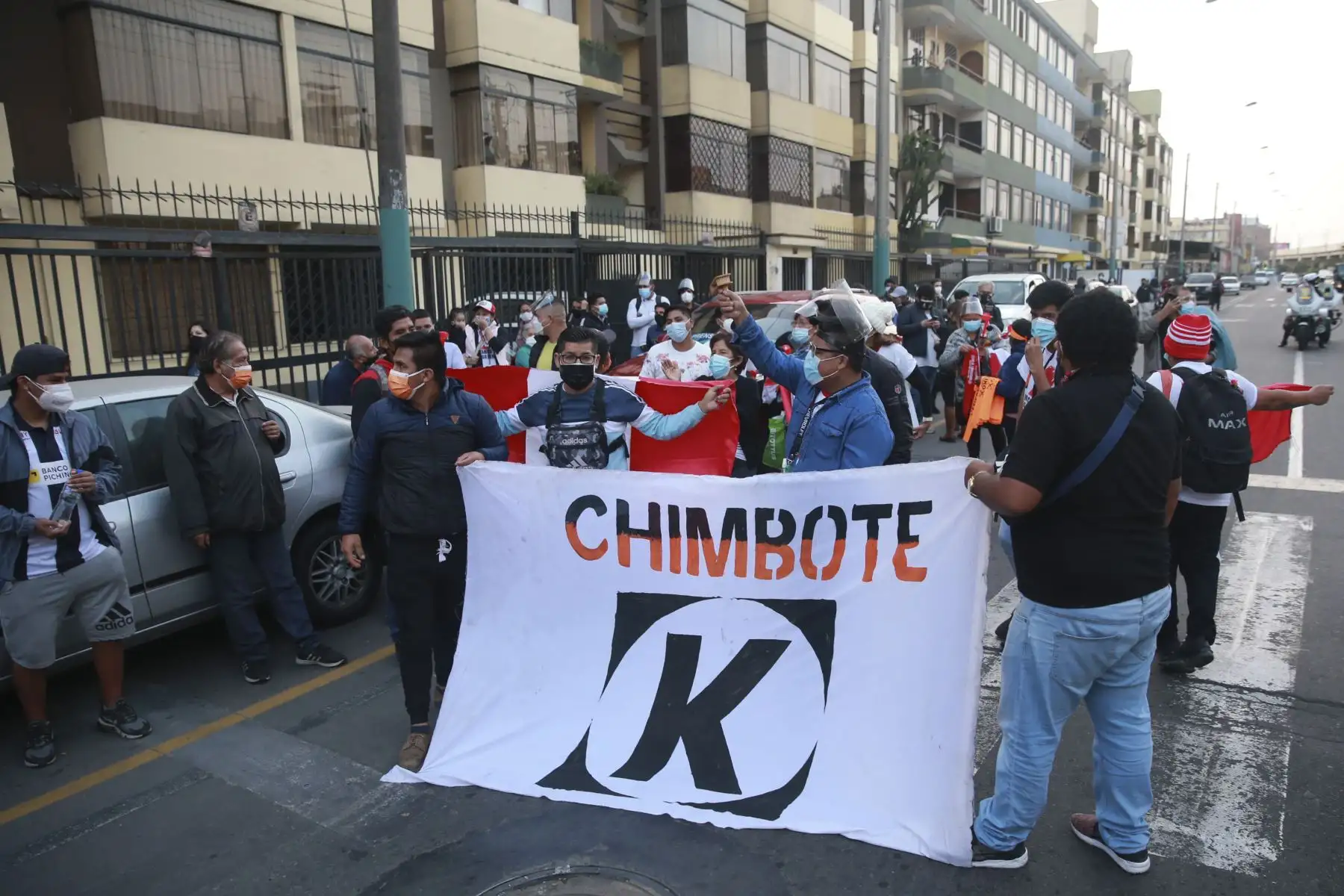 Exteriores del Gran Teatro Nacional, donde se realizará el debate entre los equipos técnicos de los partidos Fuerza Popular y Perú Libre con miras a la segunda vuelta, organizado por el Jurado Nacional de Elecciones. Foto: ANDINA/Jhony Laurente
