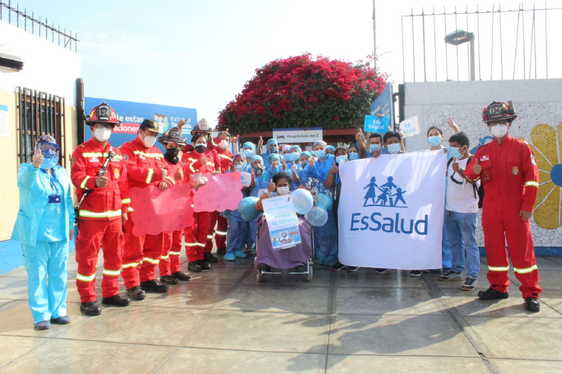 EsSalud Red Sabogal da de alta a mujer bombero con sobrepeso luego de permanecer más de 15 días en UCI  Foto:EsSalud Red Sabogal