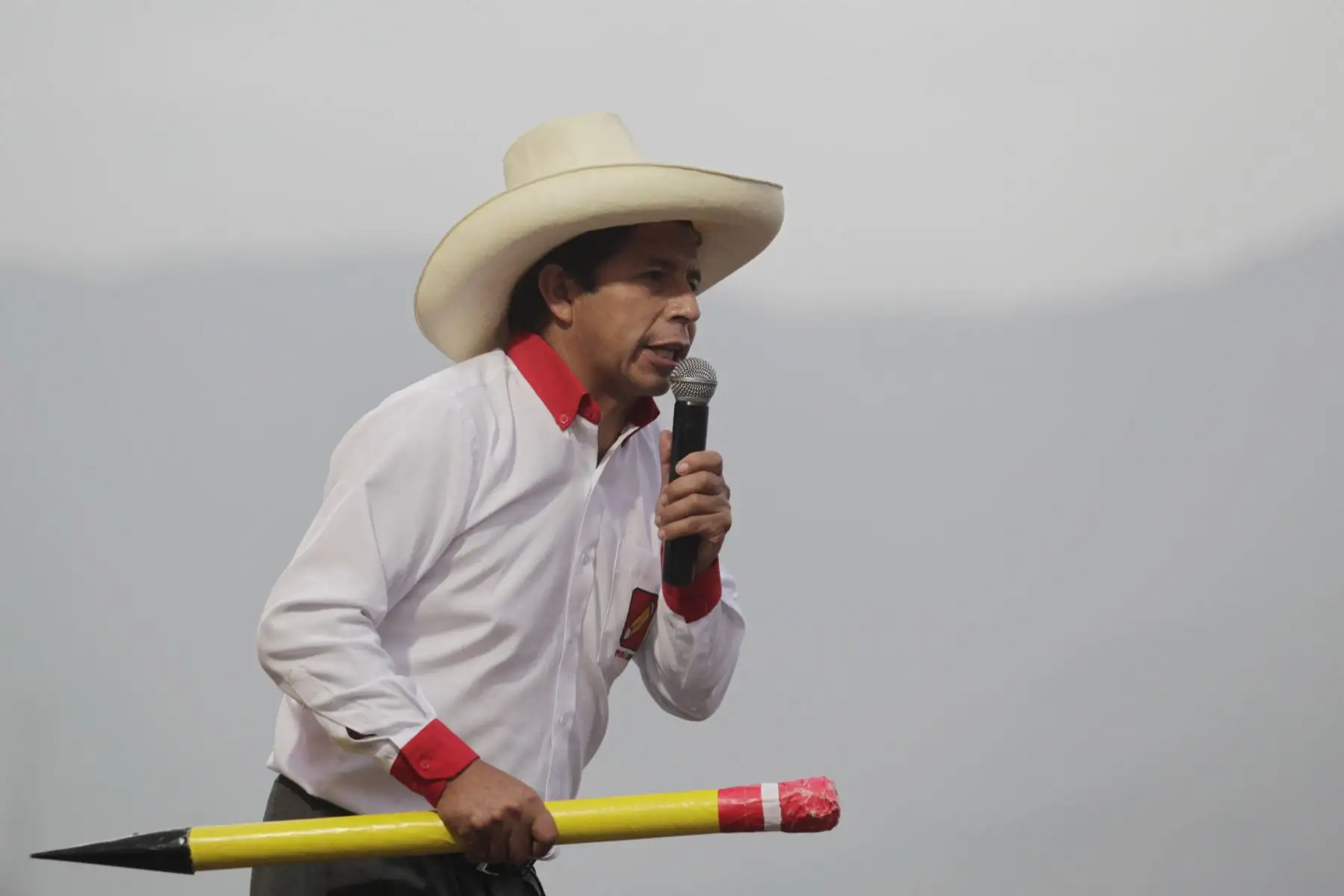 Mitin del candidato Pedro Castillo de Perú Libre en la Comunidad Urbana Autogestionaria de Huaycán.
Foto: ANDINA/Renato Pajuelo