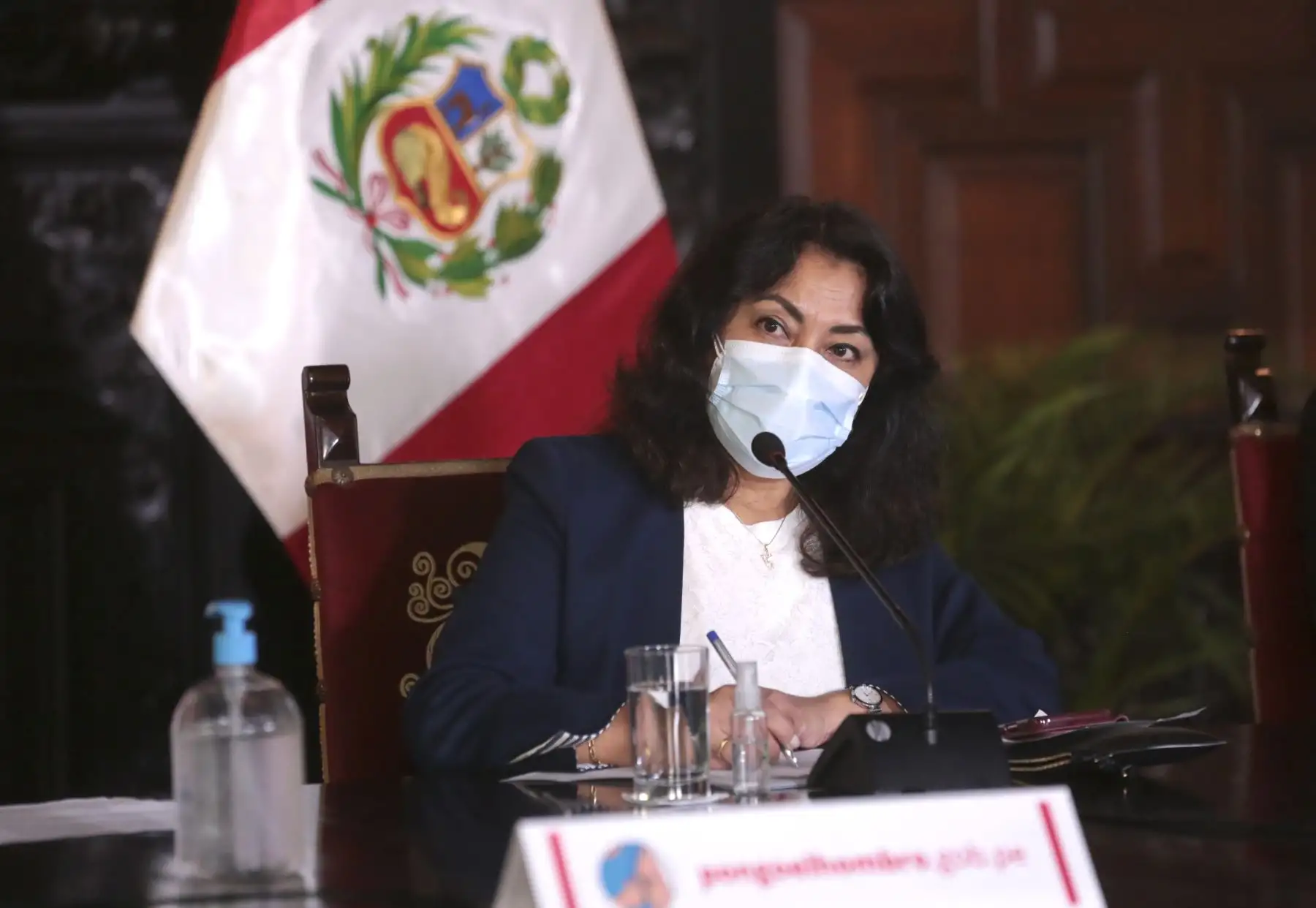 La titular de la PCM, junto con ministros de Estado, brindan conferencia de prensa para informar a la ciudadanía sobre los avances en la lucha contra la pandemia y las medidas adoptadas en sesión de Consejo de Ministros.
Foto: PCM