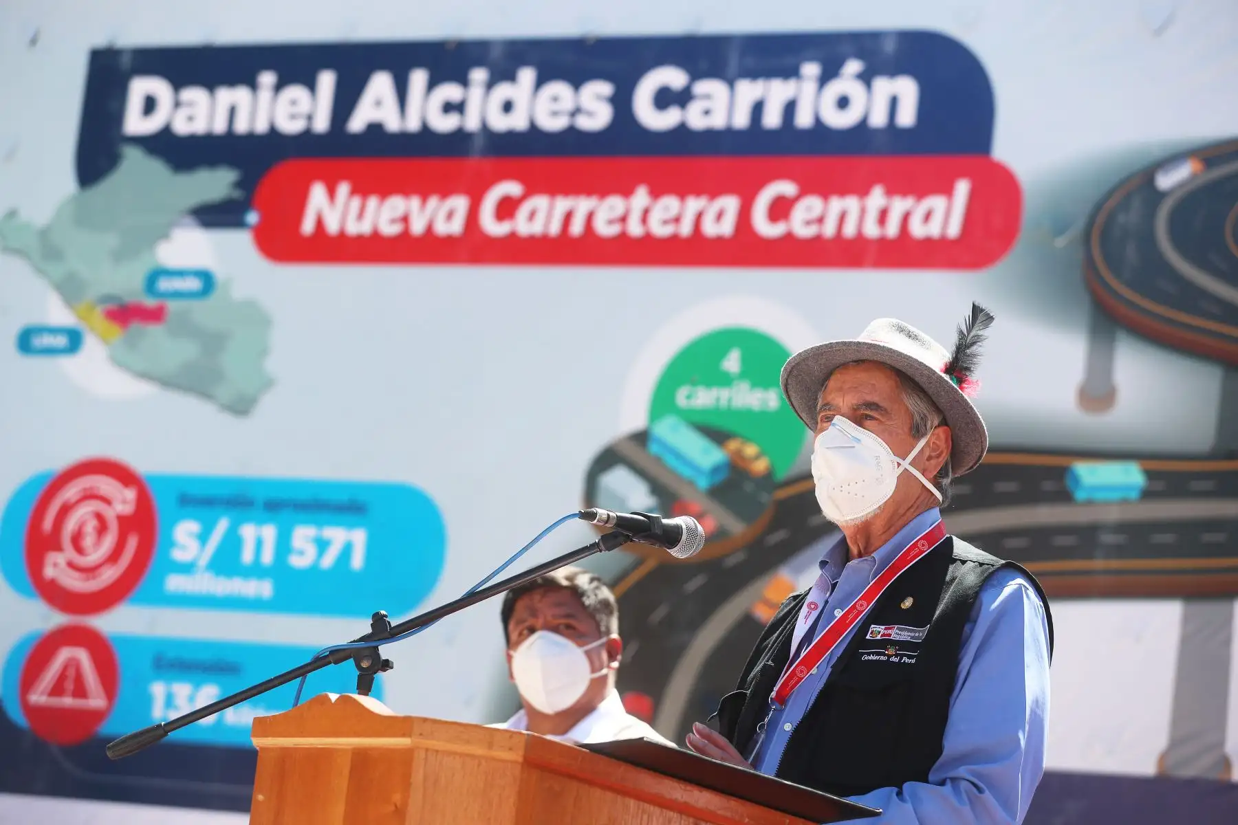Presidente Francisco Sagasti supervisó actividades de intervención inmediata de Trabaja Perú en el distrito de Pozuzo: limpieza, mantenimiento y acondicionamiento del corredor turístico la ruta del colono en Prusia, la colonia y Bajo Chancarizo Foto: ANDINA/Prensa Presidencia