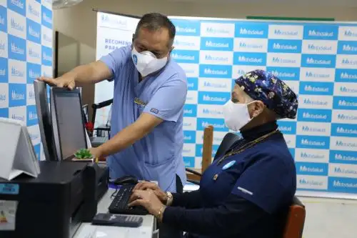 El servicio de rehabilitación física en el primer trimestre atendieron 5,064, de ellas 1,514 lesiones fueron asociadas al teletrabajo. Foto: ANDINA/EsSalud