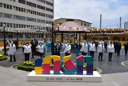 Los 3,200 servidores públicos que trabajan en el INSN-Breña conmemoraron el 29 de mayo el Día del Servidor Público para recordar a los que fallecieron por el covid-19 y resaltar el desempeño de los que laboran desde la declaratoria de emergencia sanitaria
