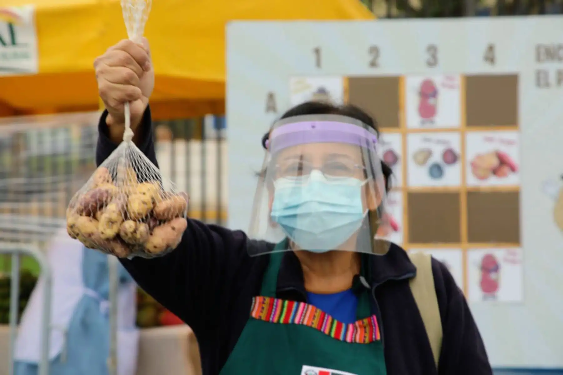 En la víspera del Día Nacional de la Papa , El ministerio de Agricultura a través  de Agro Rural  promueve los mercados Midagri que muestra distintas variedades del tubérculo bandera. Foto: Midagri