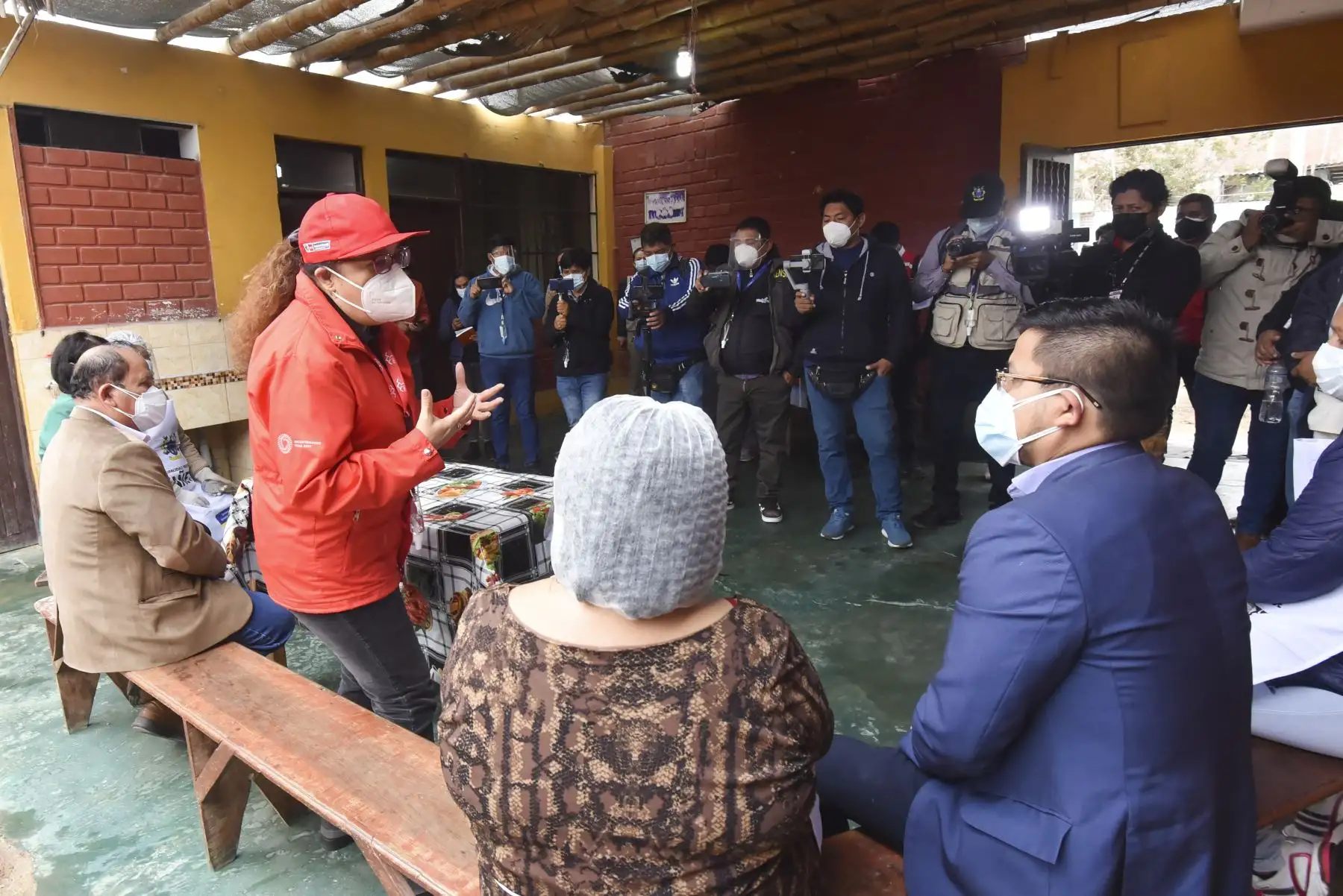 La ministra de Inclusión social realiza visita a hogares que pertenecen al programa Contigo en Quilmaná, donde se atienden 46 personas con discapacidad severa en condición de pobreza y pobreza extrema, brindando un servicio cálido y eficiente, a través del acceso a la pensión no contributiva y acompañamiento a las usuarias y usuarios, hogar y comunidad. Foto: ANDINA/MIDIS