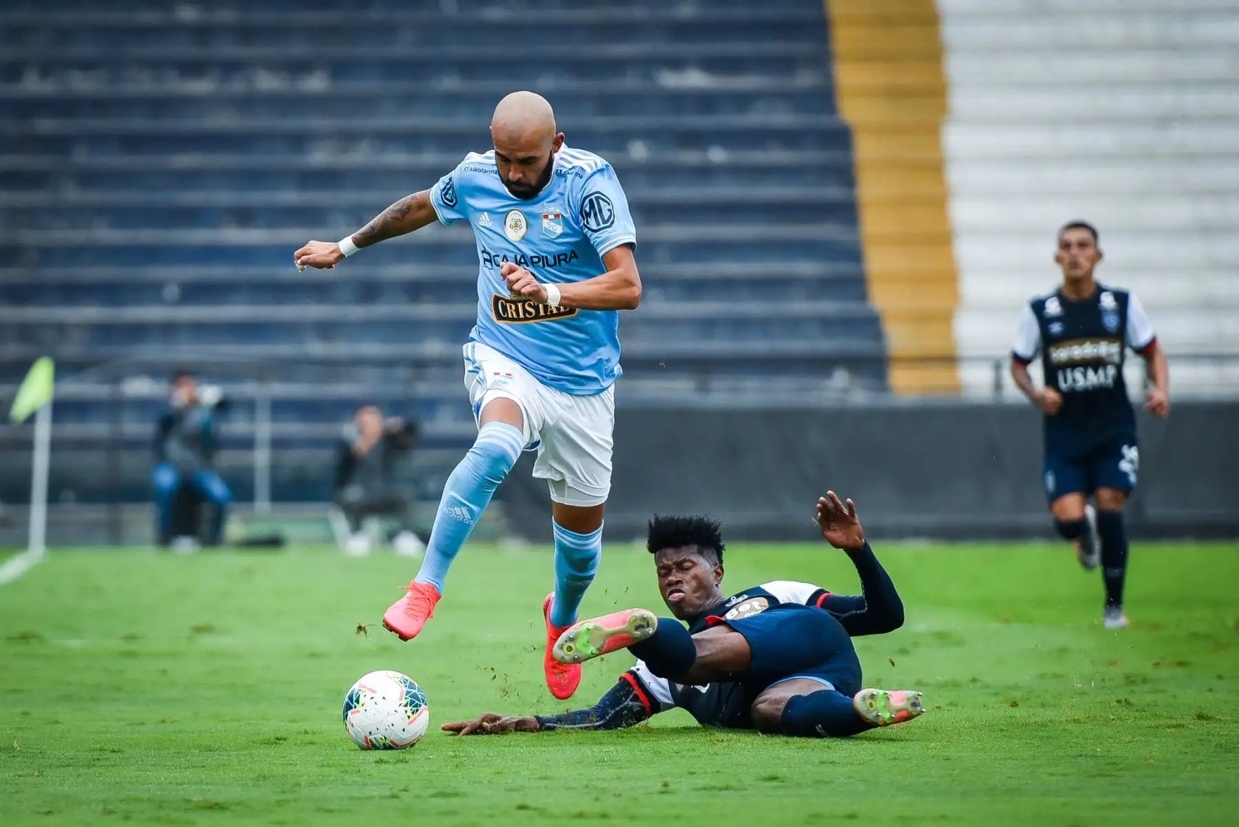 Sporting Cristal y la Universidad San Martín juegan la final de la Fase 1 de la Liga en el estadio Alejandro Villanueva.
Foto: Difusión