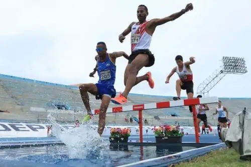 Mario Bazán subió al podio del Campeonato Sudamericano de Atletismo