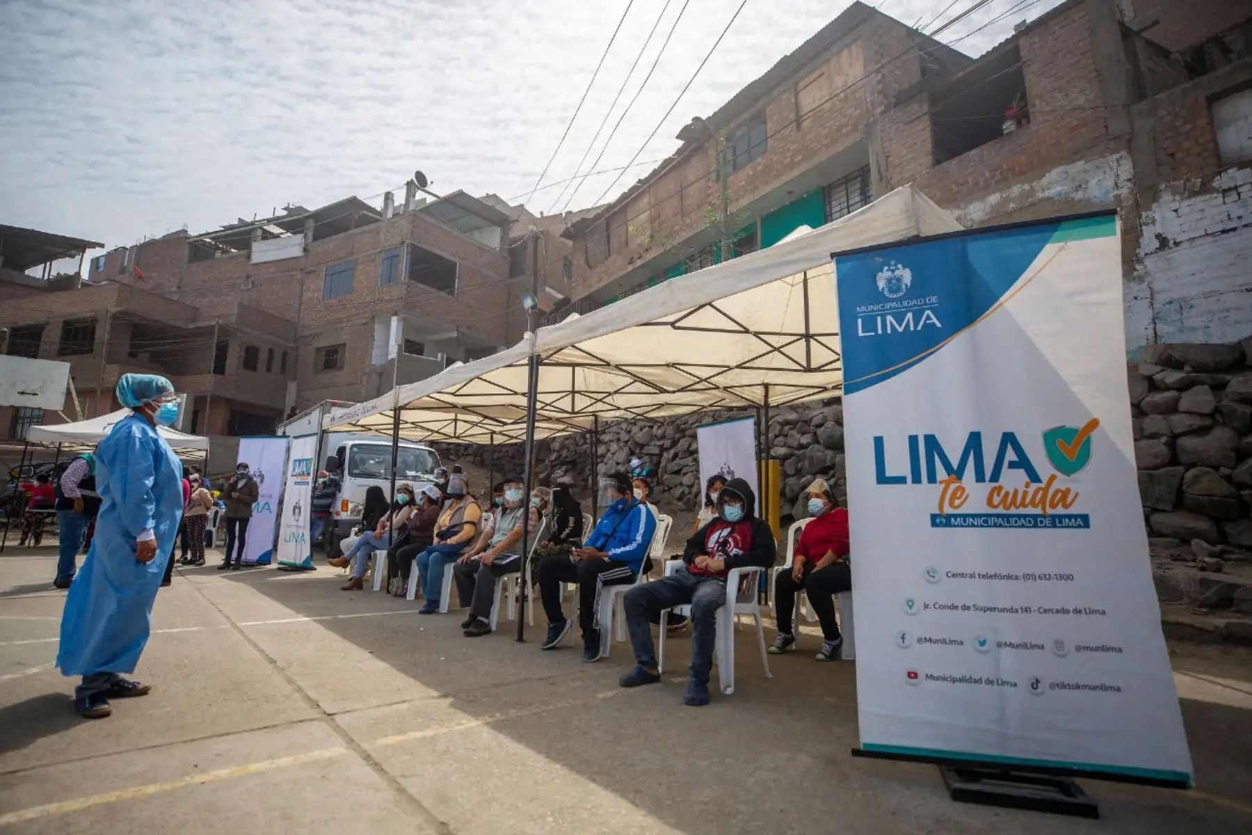 En estas campañas se tomarán pruebas rápidas y antigénicas, según la evaluación del personal de salud. La atención será de 8 a.m. a 12 m. para mayores de 18 años de edad y el único requisito es llevar el DNI. ANDINA/Municipalidad de Lima