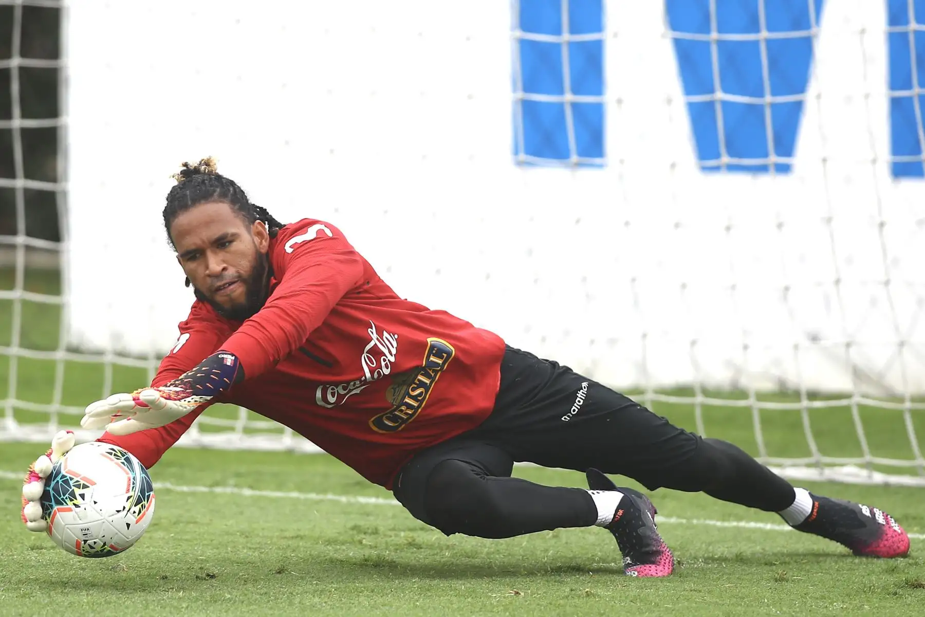 Pedro Gallese de la Selección peruana realiza entrenamientos en la Videna con miras al partido frente a Colombia por las clasificatorias sudamericanas Qatar 2022. Foto: FPF