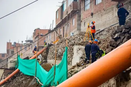 Expertos advierten que el 70% de las construcciones en el país son informales, incumplen los parámetros sísmicos y no tienen un sistema estructural definido por un profesional. Foto: ANDINA/Difusión