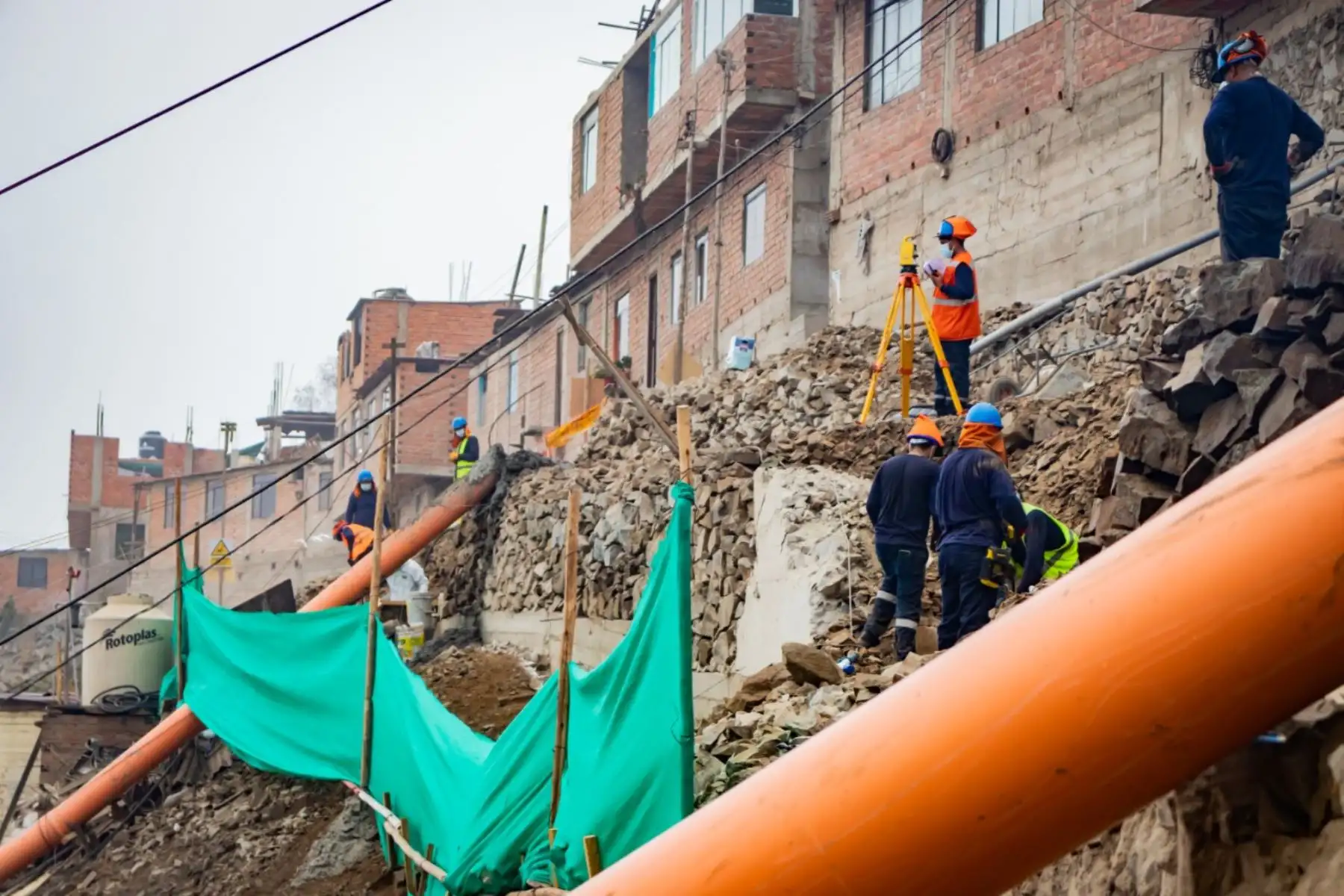 Expertos advierten que el 70% de las construcciones en el país son informales, incumplen los parámetros sísmicos y no tienen un sistema estructural definido por un profesional. Foto: ANDINA/Difusión