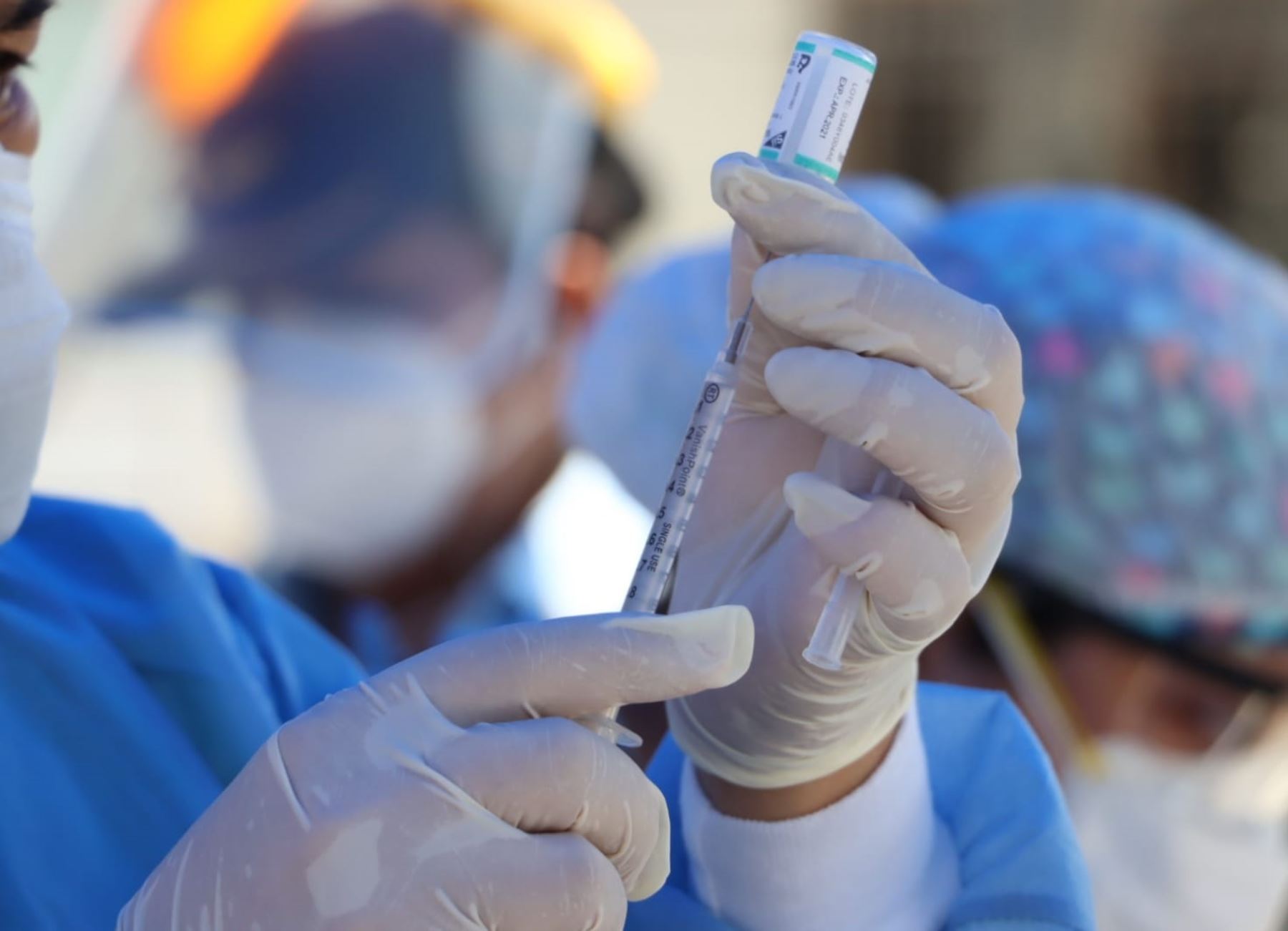 Este domingo 20 de junio empieza en Arequipa la vacunación contra la covid-19 a personas mayores de 50 años. ANDINA/Difusión