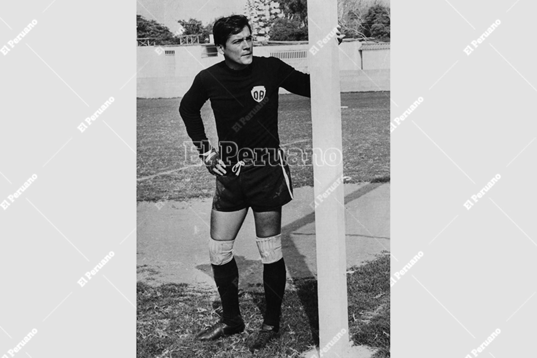 Lima - 19 diciembre 1970. Arquero Ottorino Sartor con la camiseta del Defensor Arica. Foto: Archivo Histórico de El Peruano
