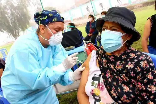 Dos millones 754,695 ya tienen la segunda dosis de la vacuna contra el covid-19. ANDINA/ Minsa
