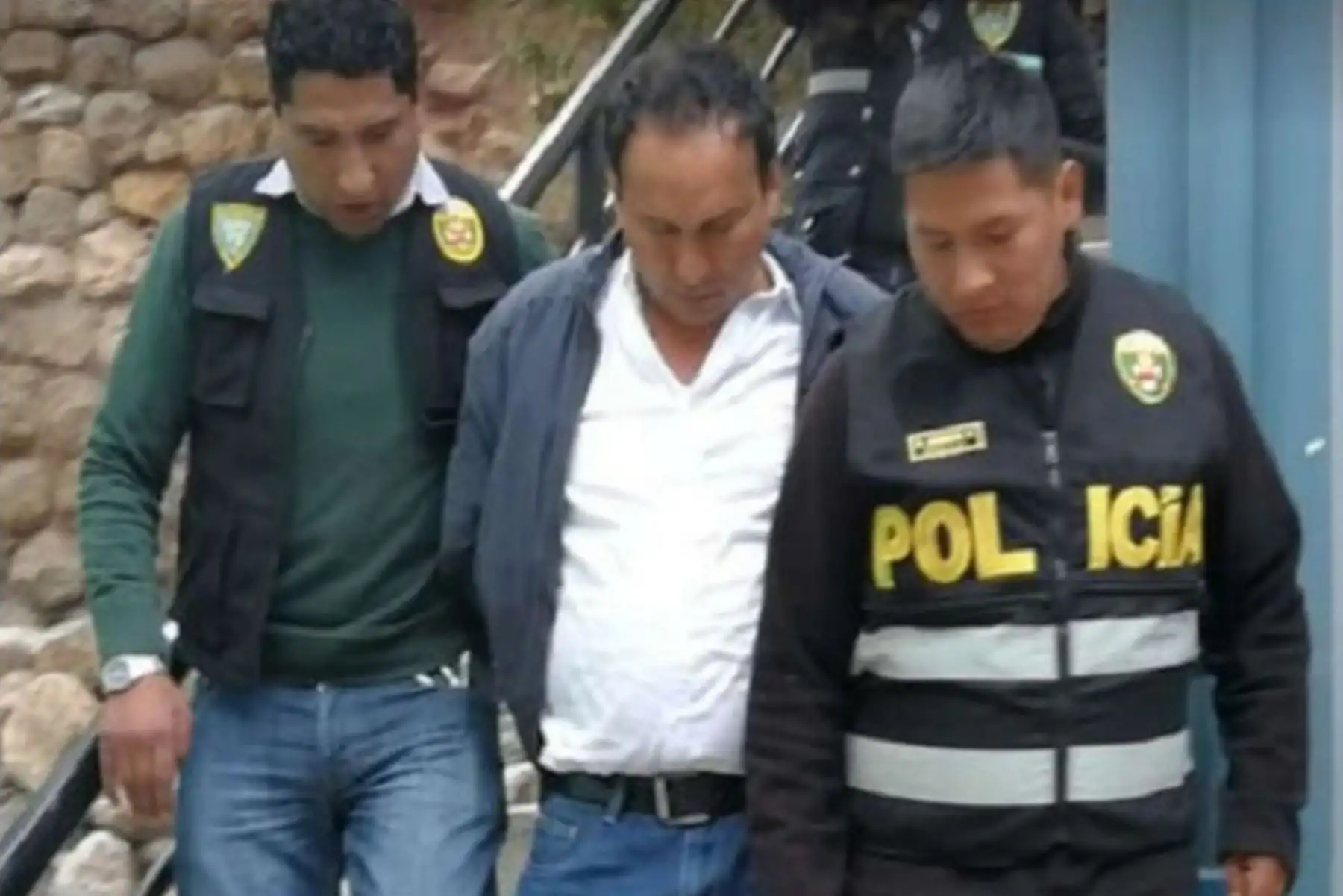 Se dictó siete años y cuatro meses para el exburgomaestre Wilman Caviedes Choque; la exjefa de la Unidad de Archivo Central Charo Huillca Salas y la exservidora del área de Tesorería Karla Enith Palma Pancorbo. Foto: Intenet/Medios
