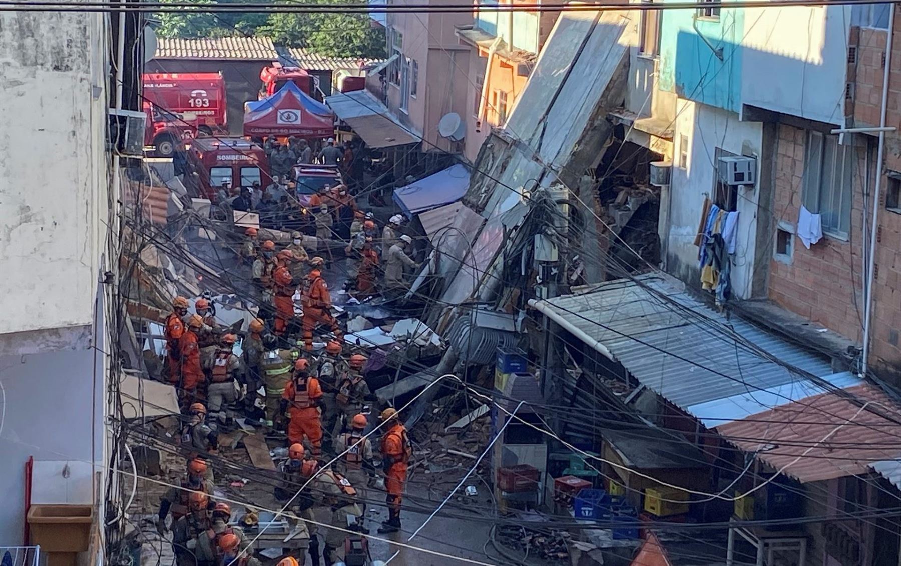 Un edificio de cuatro pisos se desploma en la ciudad de Río de Janeiro |  Noticias | Agencia Peruana de Noticias Andina