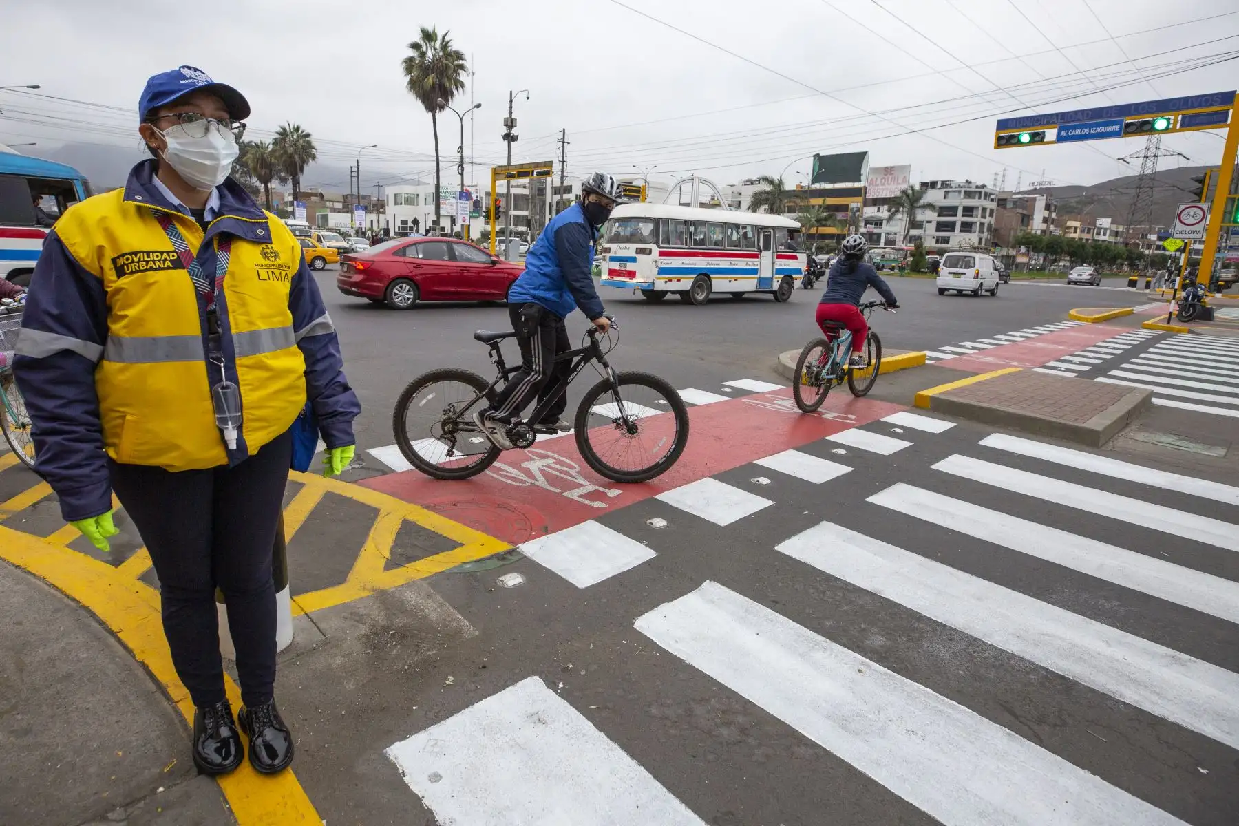 En el Día Mundial de la Bicicleta, el alcalde de Lima, Jorge Muñoz, entregó la nueva ciclovía de la Av. Carlos Izaguirre, de 1.8 km de extensión, que unirá los distritos de Los Olivos, Independencia y San Martín de Porres. Foto: ANDINA/Municipalidad de Lima