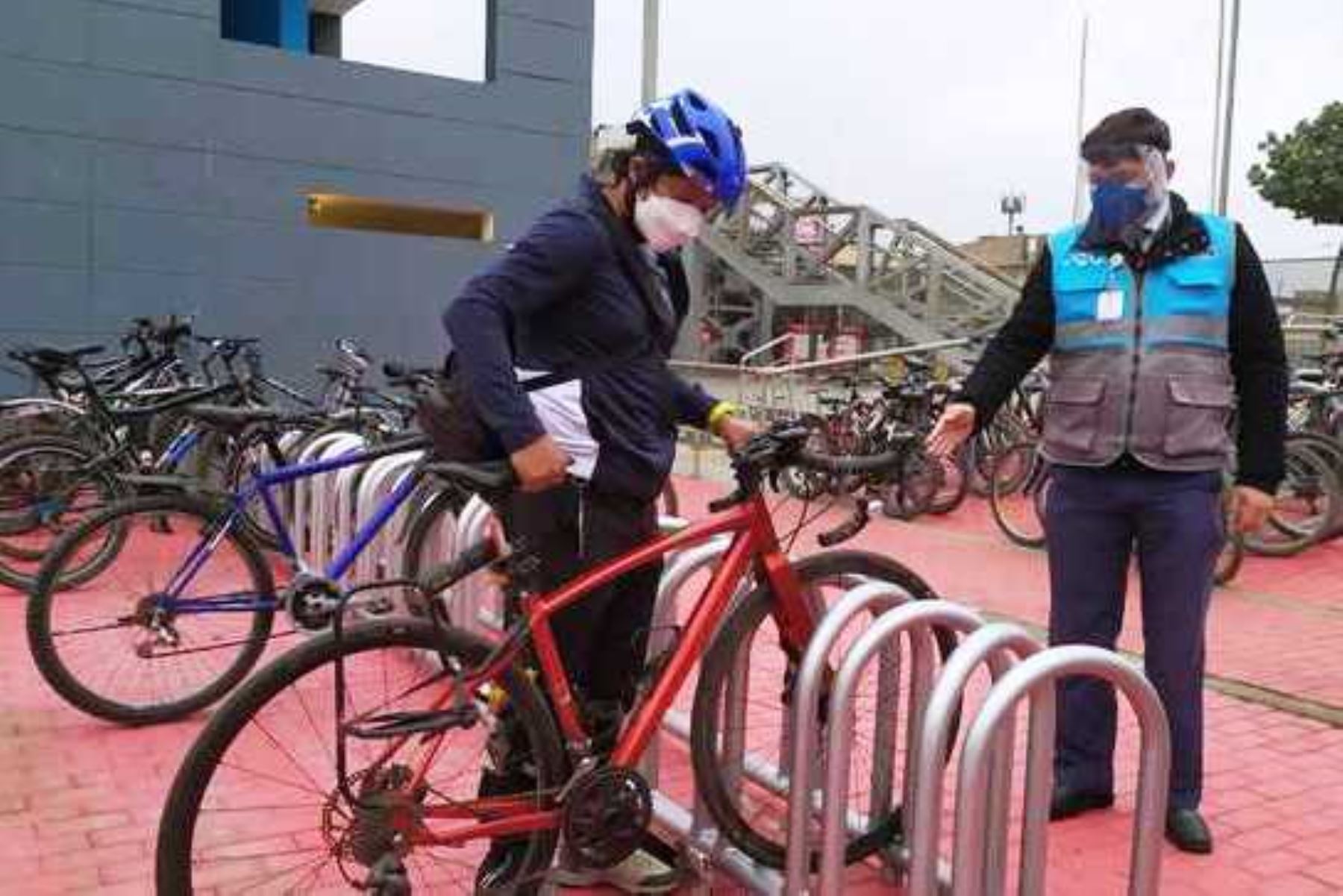 Metropolitano: estaciones contarán con más estacionamientos para bicicletas. Foto: ANDINA/Difusión.