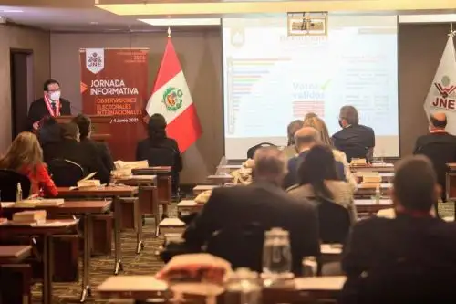El JNE realizó un taller de capacitación para observadores electorales internacionales.