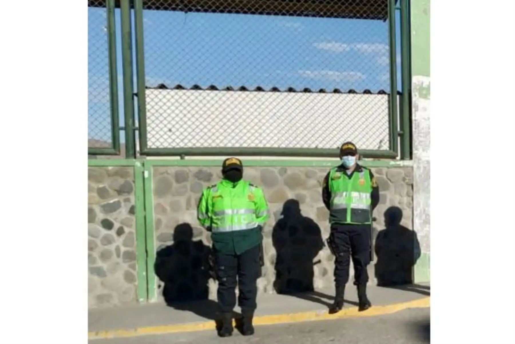 La Macro Región Policial Arequipa ha desplegado al personal policial que garantizará la seguridad y el normal desarrollo de los comicios electorales antes, durante y después de estas elecciones presidenciales 2021. 
Foto: Policía Nacional