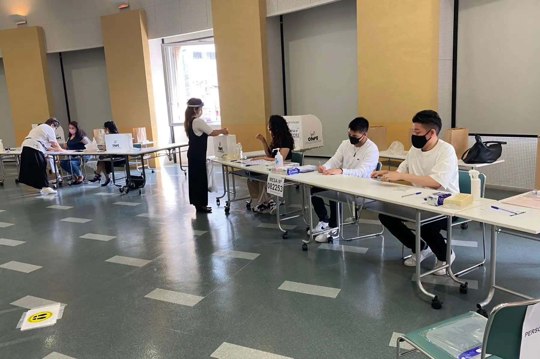 Compartimos imágenes del proceso de votación de la Segunda Elección Presidencial 2021 en Tokio, Nagoya, Fukuoka e Hiroshima, Japón.
Foto:ANDINA/CancilleriaPeru