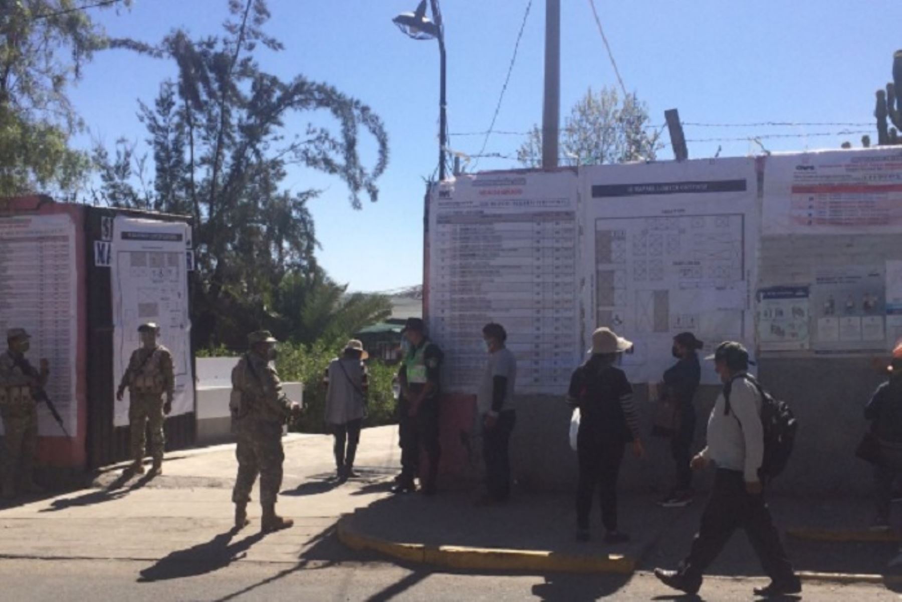 El retraso en la instalación de algunas mesas de sufragio fue superada de manera inmediata.