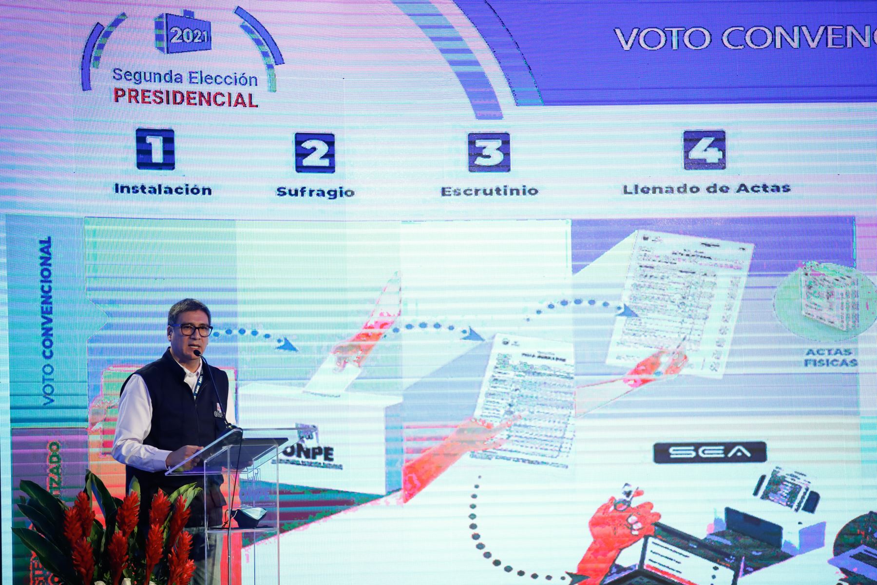 Roberto Montenegro, gerente de informática y tecnología electoral, presentó la puesta a cero del sistema de cómputo electoral de la ONPE. Foto: ANDINA/Juan Carlos Guzmán