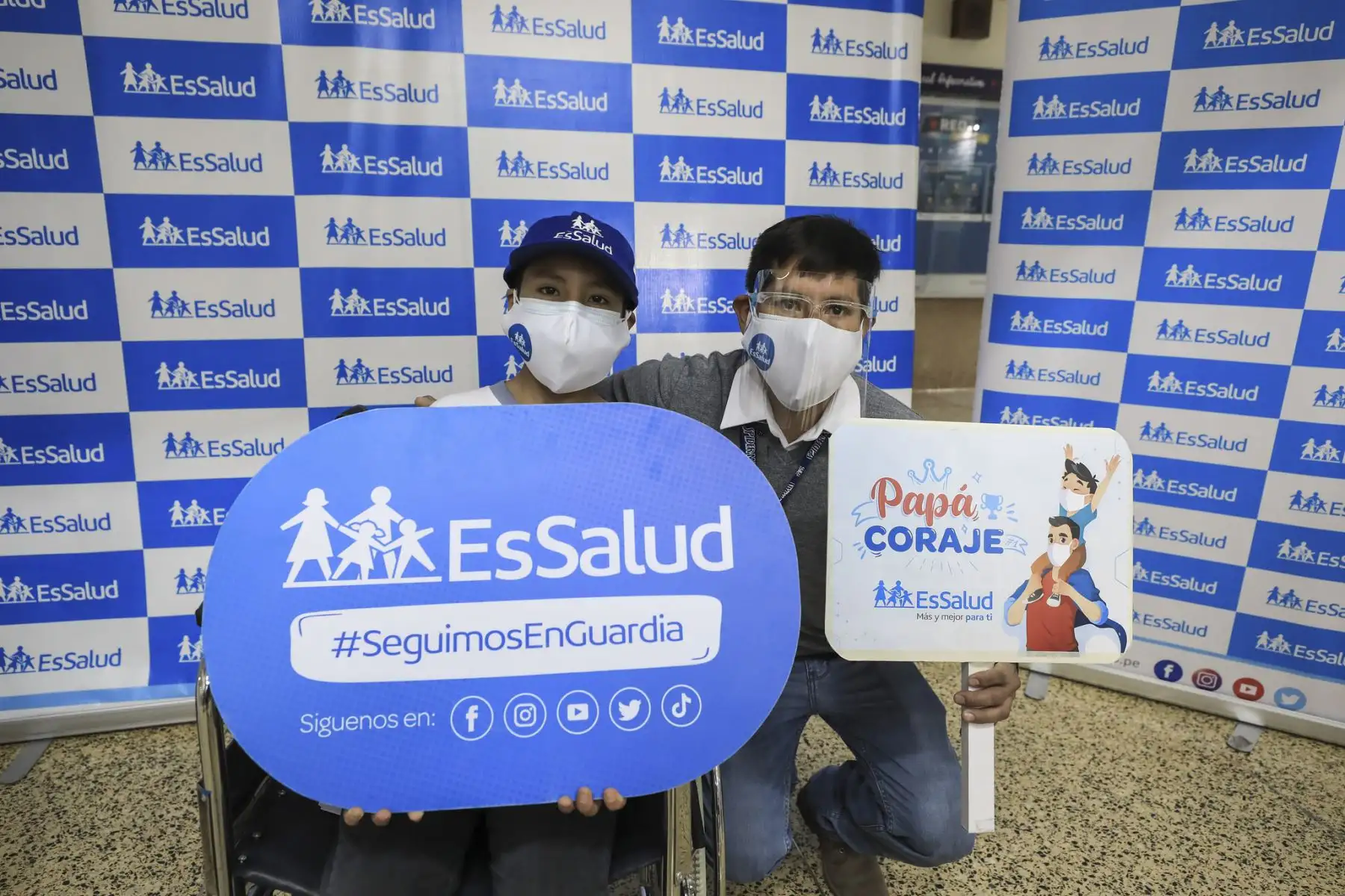 Hospital Almenara de EsSalud salva adolescente tras extirpar malformación vascular. Foto: EsSalud