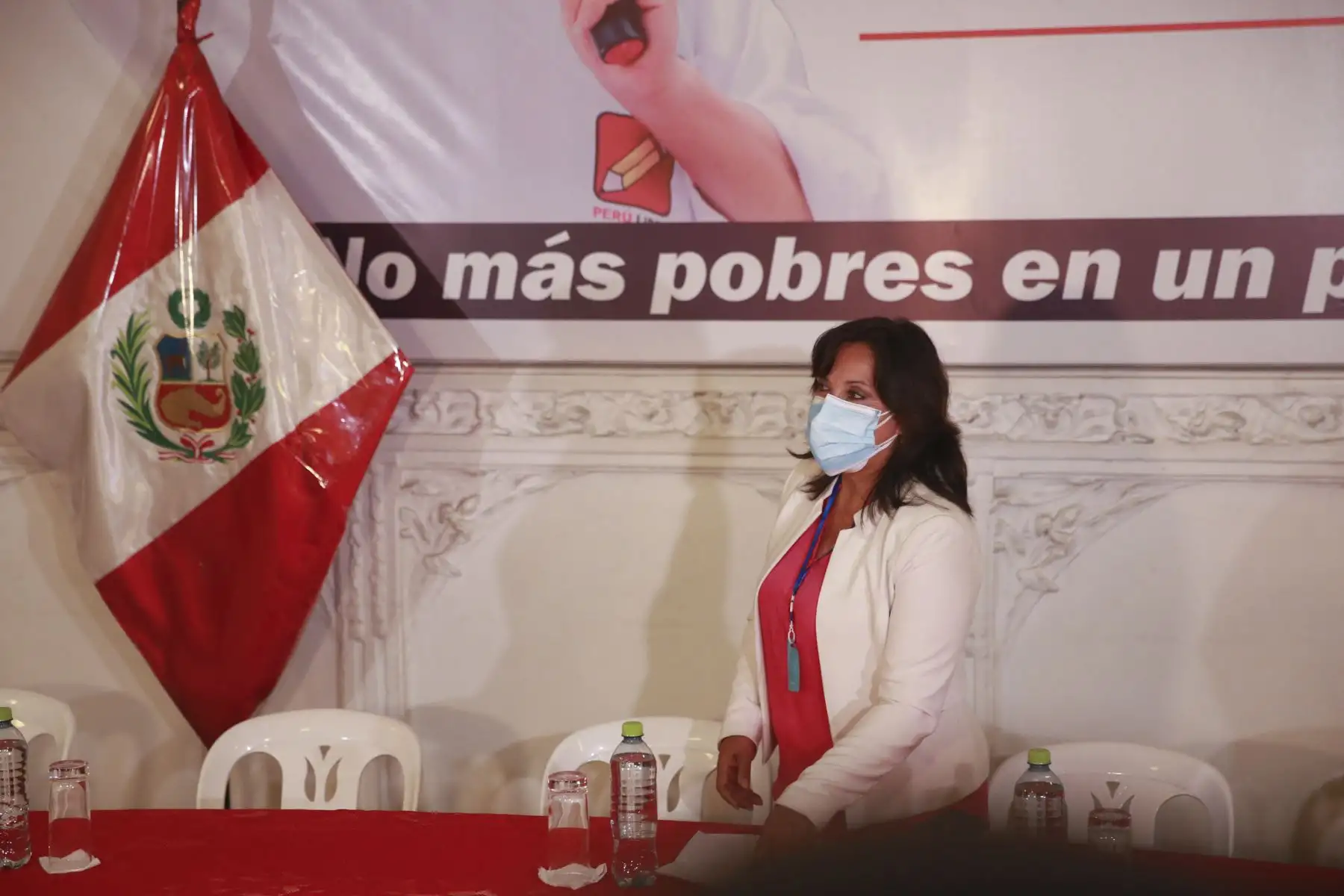 Dina Boluarte de Perú Libre brinda conferencia de prensa. Foto: ANDINA/Jhony Laurente