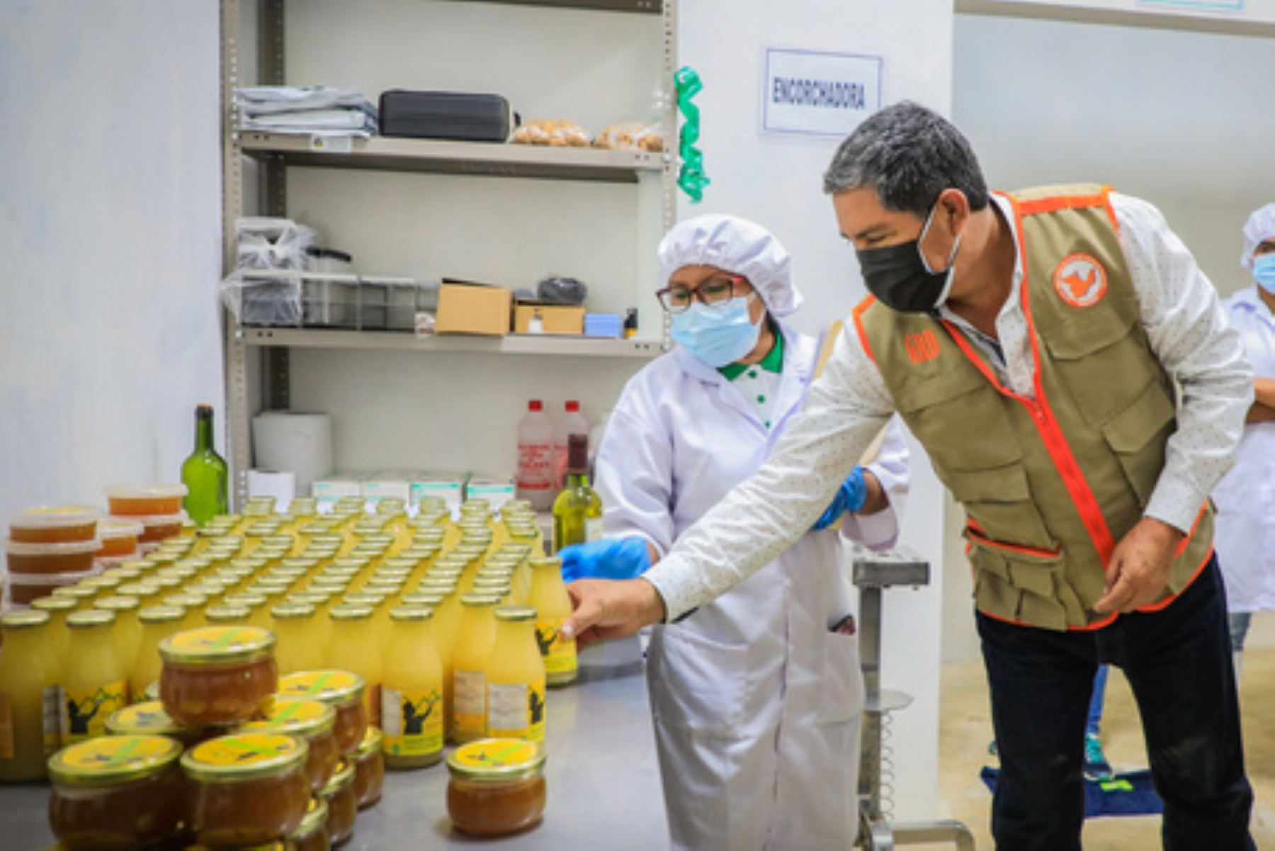Con la implementación de esta planta procesadora se mejora la producción a base de granadilla en Huánuco. Foto: ANDINA/Gore Huánuco