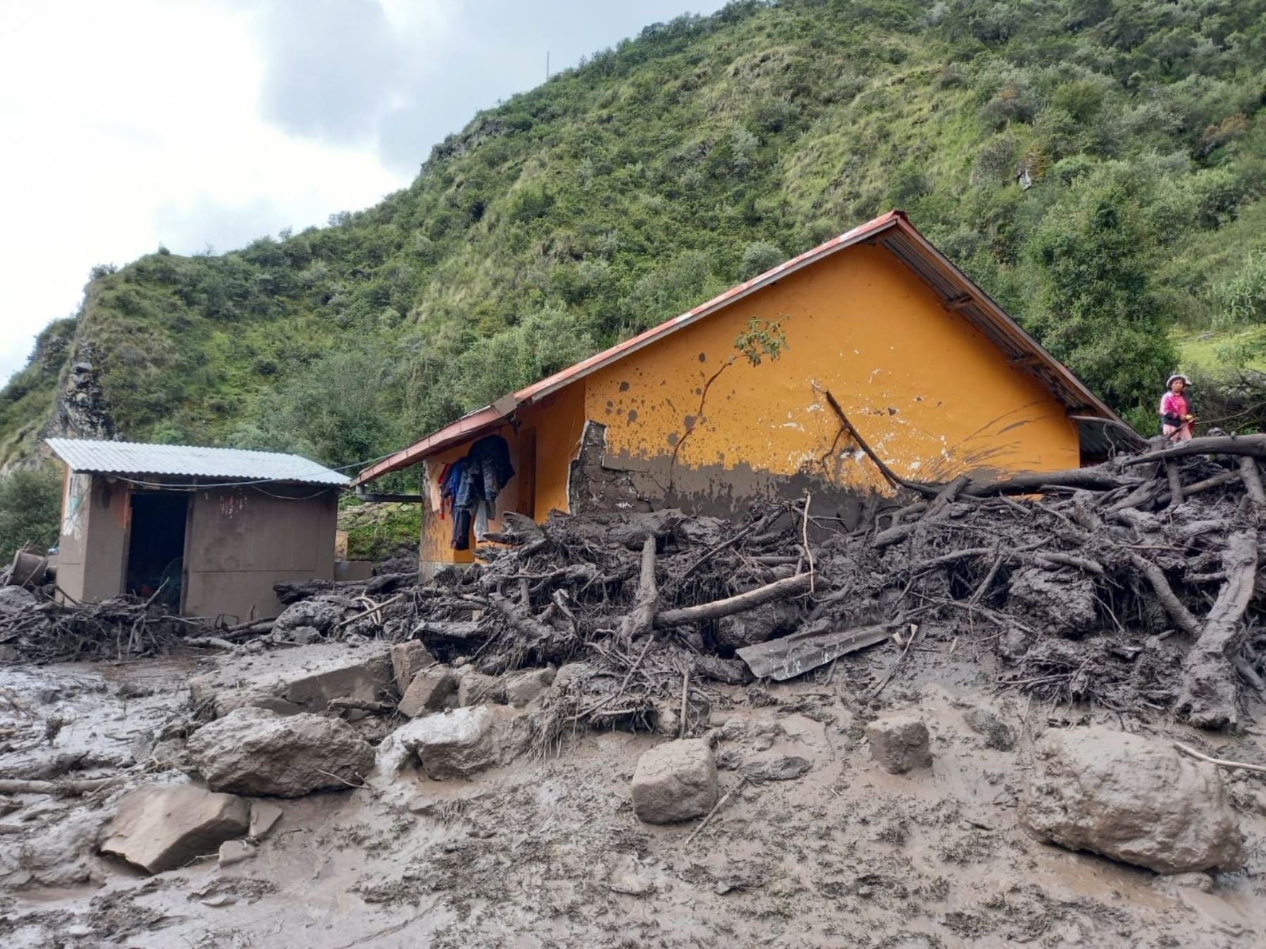 El Gobierno prorrogó el estado de emergencia en el distrito de Coyllurqui, región Apurímac, por el colapso de un dique de la laguna Tinkiqocha.