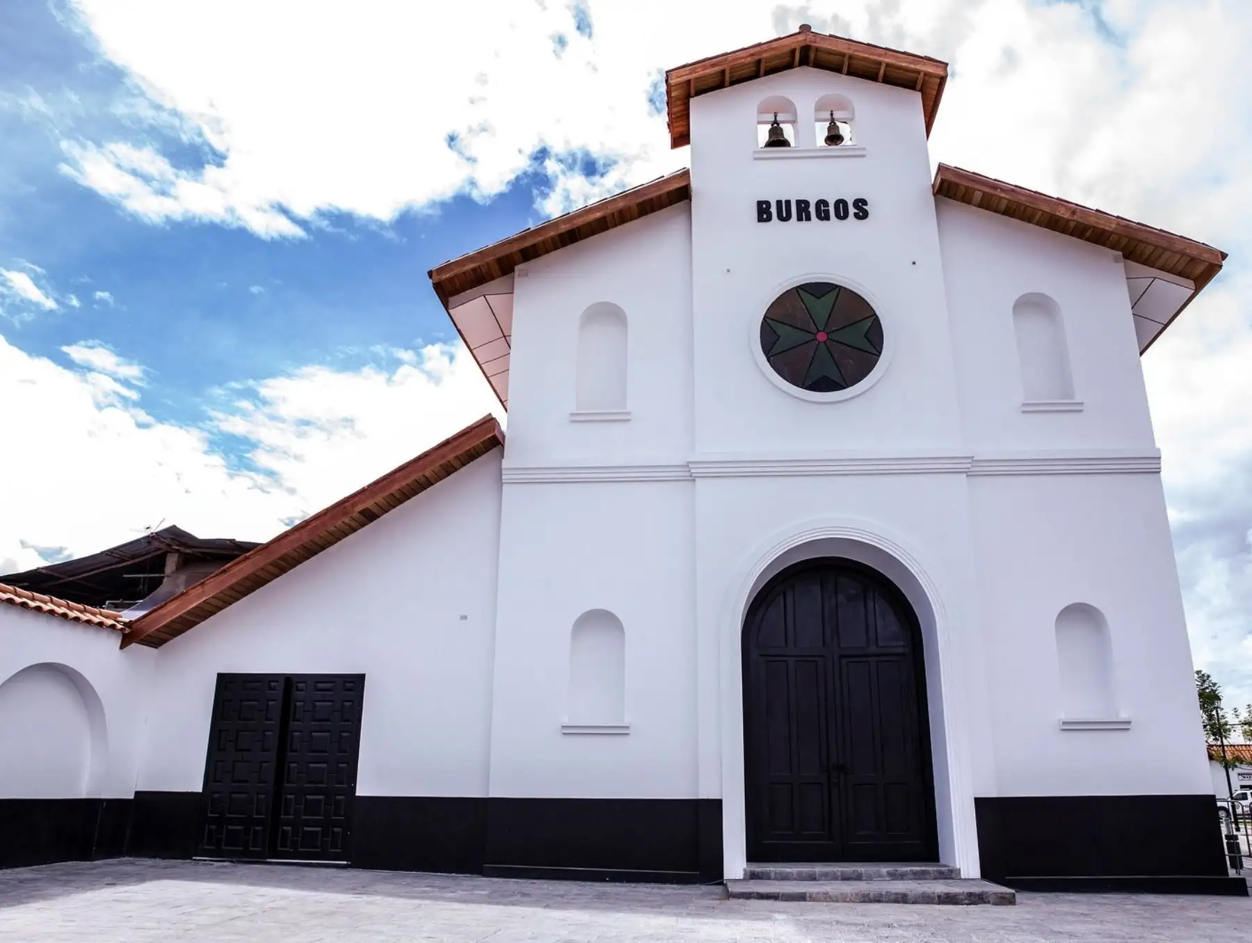 Amazonas celebra la entrega del remozado templo de Nuestro Señor de Burgos en Chachapoyas. El Plan Copesco concluyó los trabajos de remoción en esta histórica iglesia de origen colonial. Foto: ANDINA/difusión.