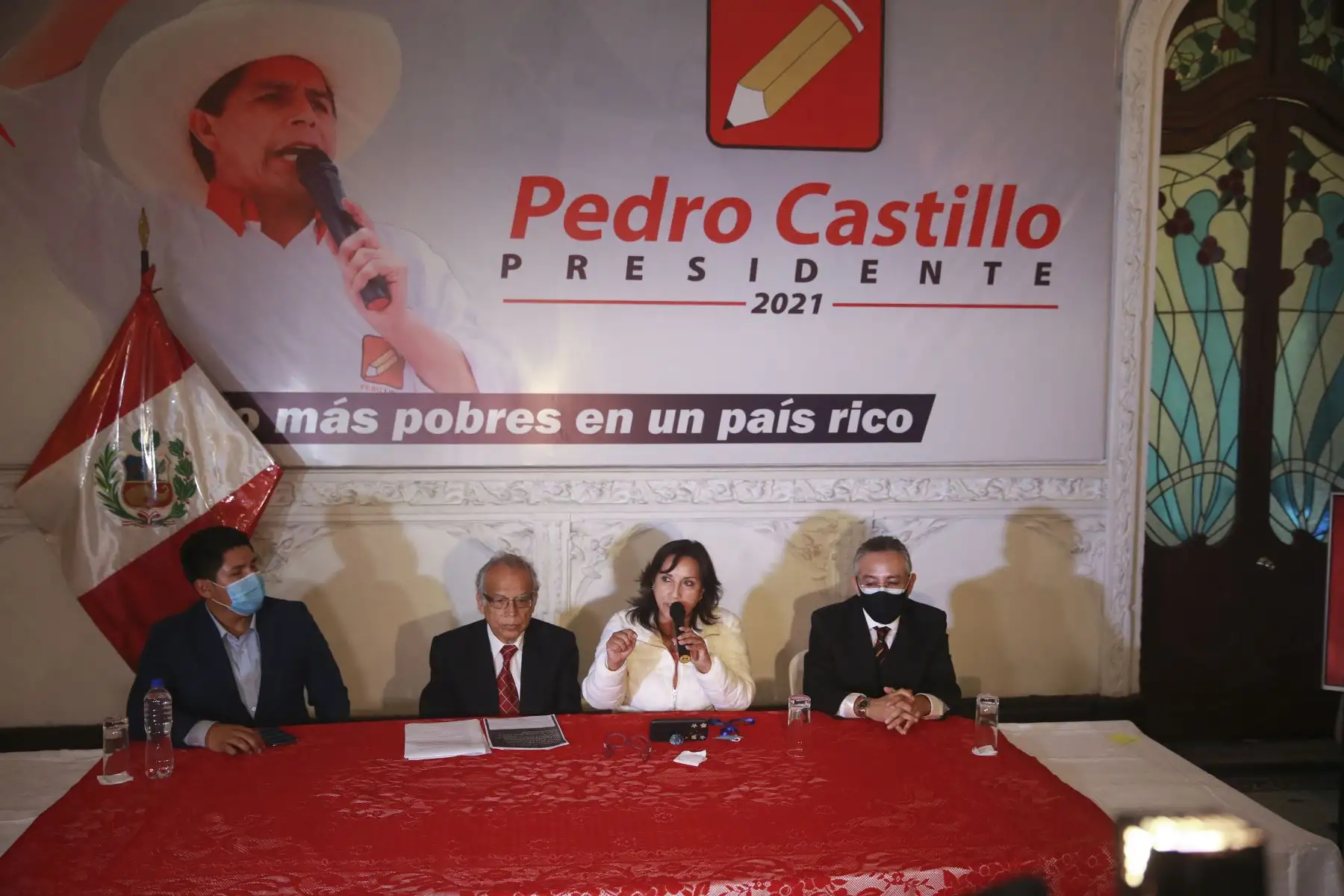 Conferencia de prensa de Perú Libre. Participan Dina Boluarte, Aníbal Torres. Foto: ANDINA/Jhony Laurente