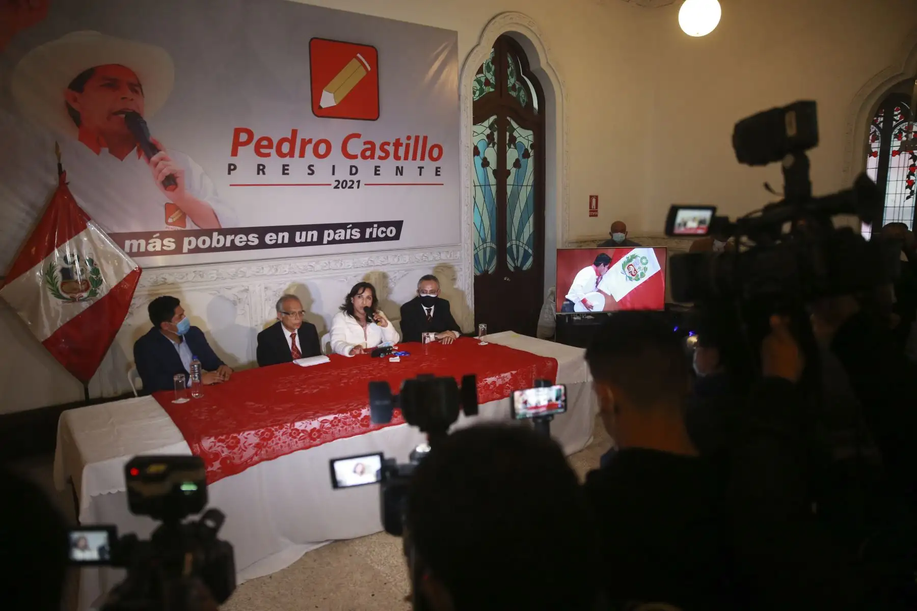 Conferencia de prensa de Perú Libre. Participan Dina Boluarte, Aníbal Torres. Foto: ANDINA/Jhony Laurente