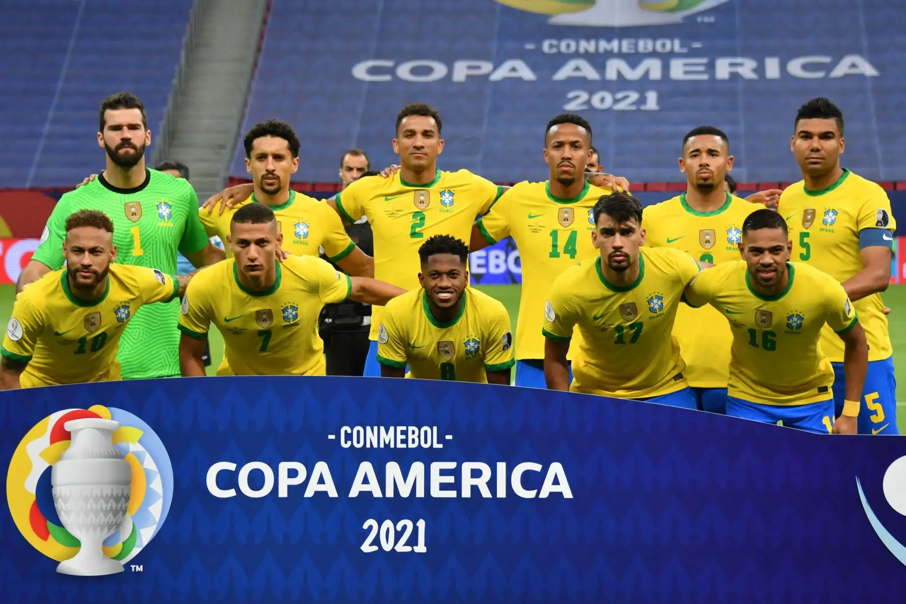 La selección brasileña de fútbol posa antes del partido de la fase de grupos del torneo de fútbol Conmebol Copa América 2021 entre Brasil y Venezuela en el estadio Mane Garrincha de Brasilia.
Foto: AFP
