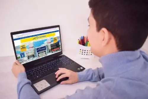 Universidades están prohibidas de ofertar, crear y/o admitir estudiantes en programas de pregrado con un componente de 100 % online. Foto: Cortesía