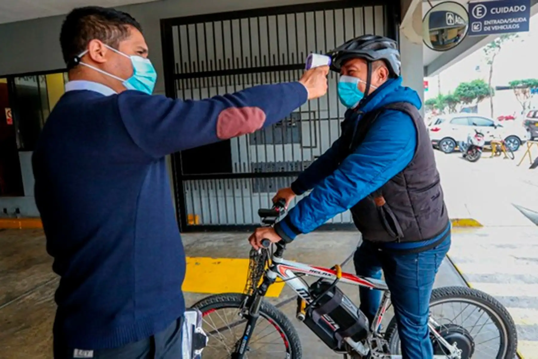 Implementación de este documento en las entidades permitirá mejorar la salud de las personas, optimizar el tiempo de viaje y una mayor productividad. Foto: ANDINA/ATU