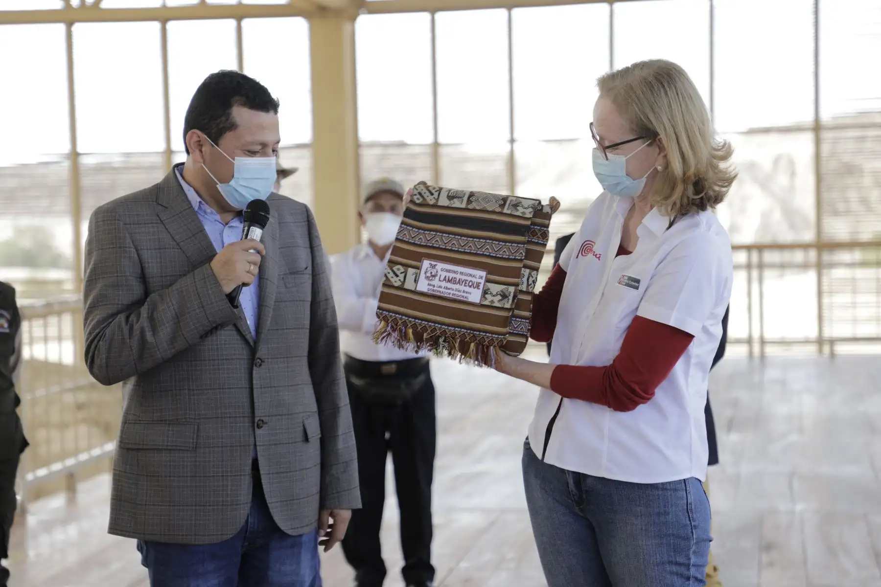 Ministerio de Comercio Exterior y Turismo entregó el sello internacional Safe Travels al Destino Lambayeque, con lo cual se garantiza el cumplimiento de las medidas de bioseguridad ante el covid -19.
Foto: Mincetur