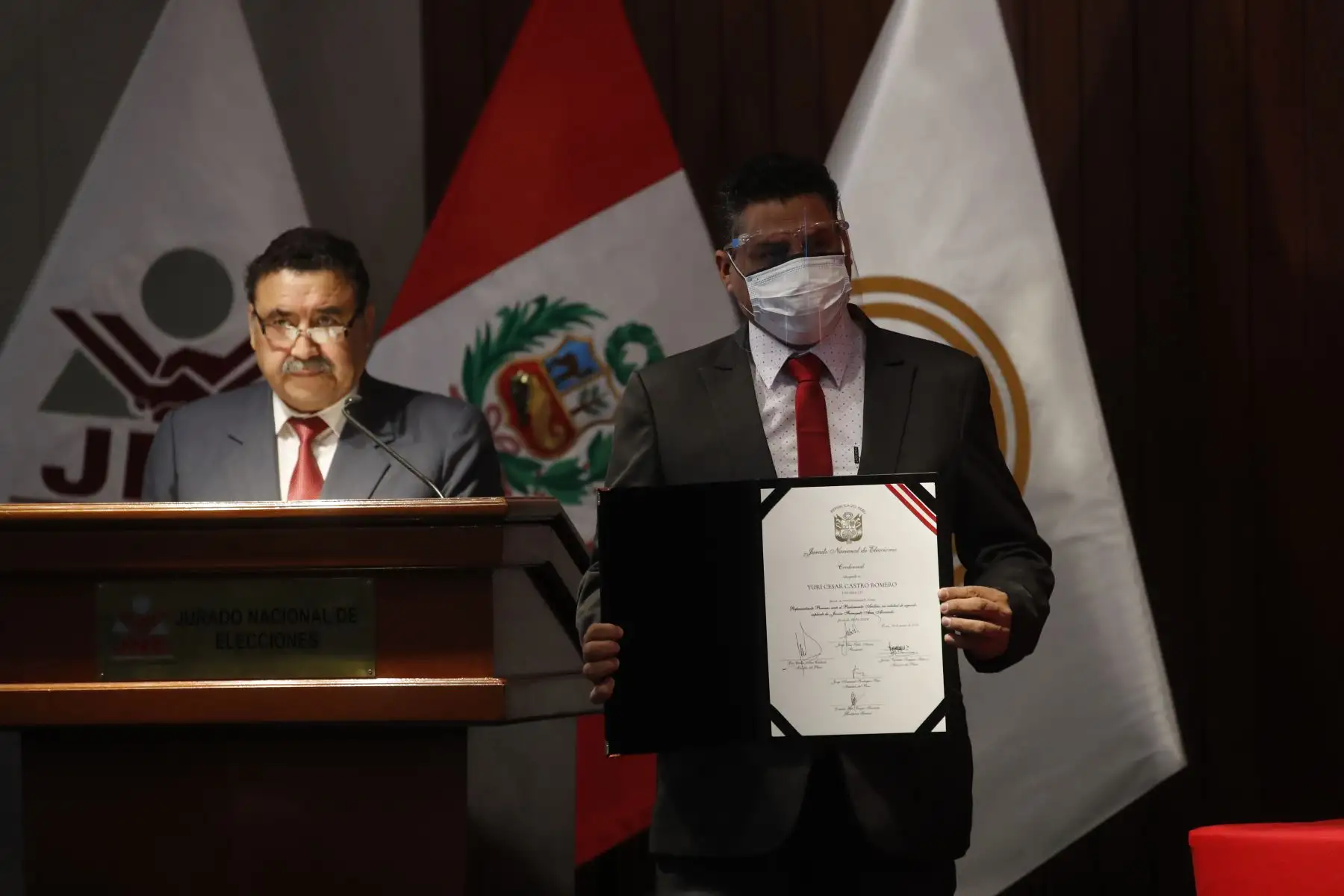Yuri César Castro Romero representante de Perú Libre en ceremonia de entrega de credenciales a representantes del Parlamento Andino. Foto: ANDINA/Juan Carlos Guzmán