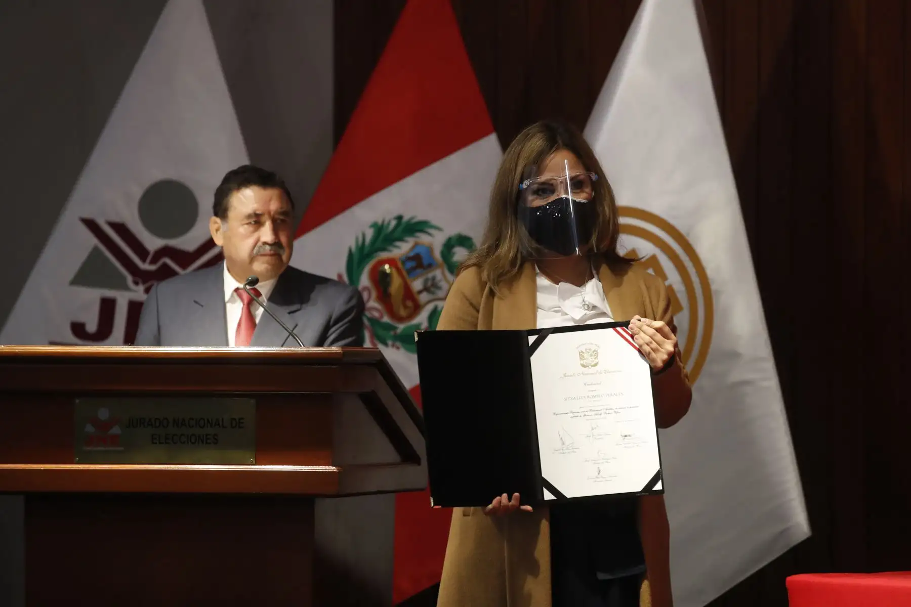 Sitza Romero, representante de Renovación Popular en ceremonia de entrega de credenciales a representantes del Parlamento Andino. Foto: ANDINA/Juan Carlos Guzmán