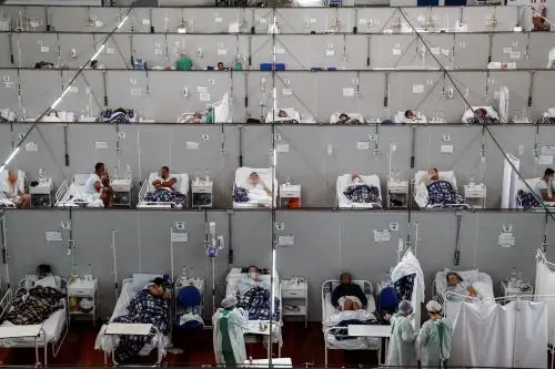 Estado más poblado de Brasil identifica 19 variantes del covid-19 en circulación.