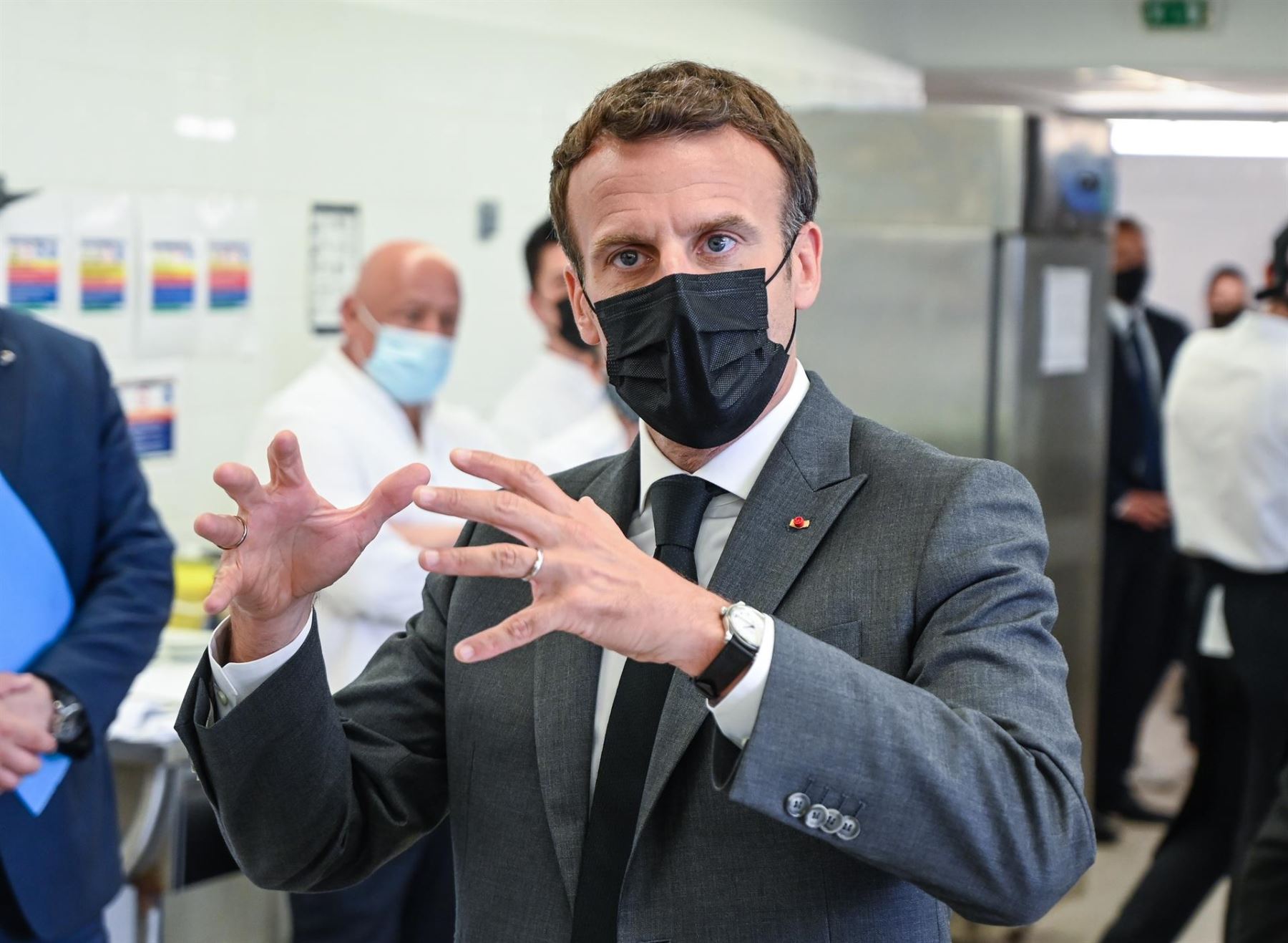 El viaje de Macron a Ucrania desplaza la campaña de las elecciones francesas