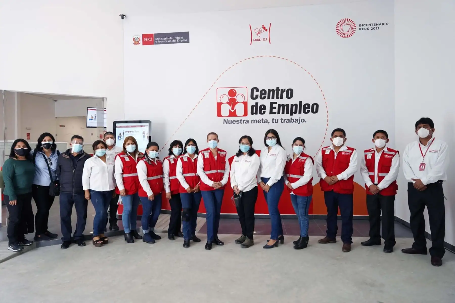 El ministro de Trabajo y Promoción del Empleo (MTPE), Javier Palacios Gallegos, inauguró el nuevo local del Centro de Empleo en la región Ica, con el propósito de acercar a la población diversos servicios que les permitirá un mejor acceso al mercado laboral. Foto: ANDINA/Ministerio de Trabajo
